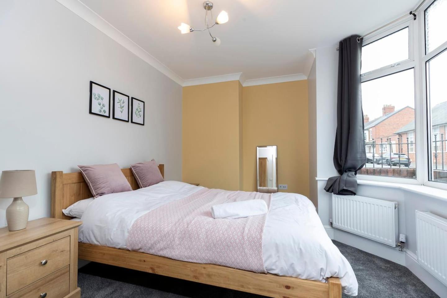 Modern 2 Bedroom Perfect For Family Friends And Workers South Shields Exterior foto