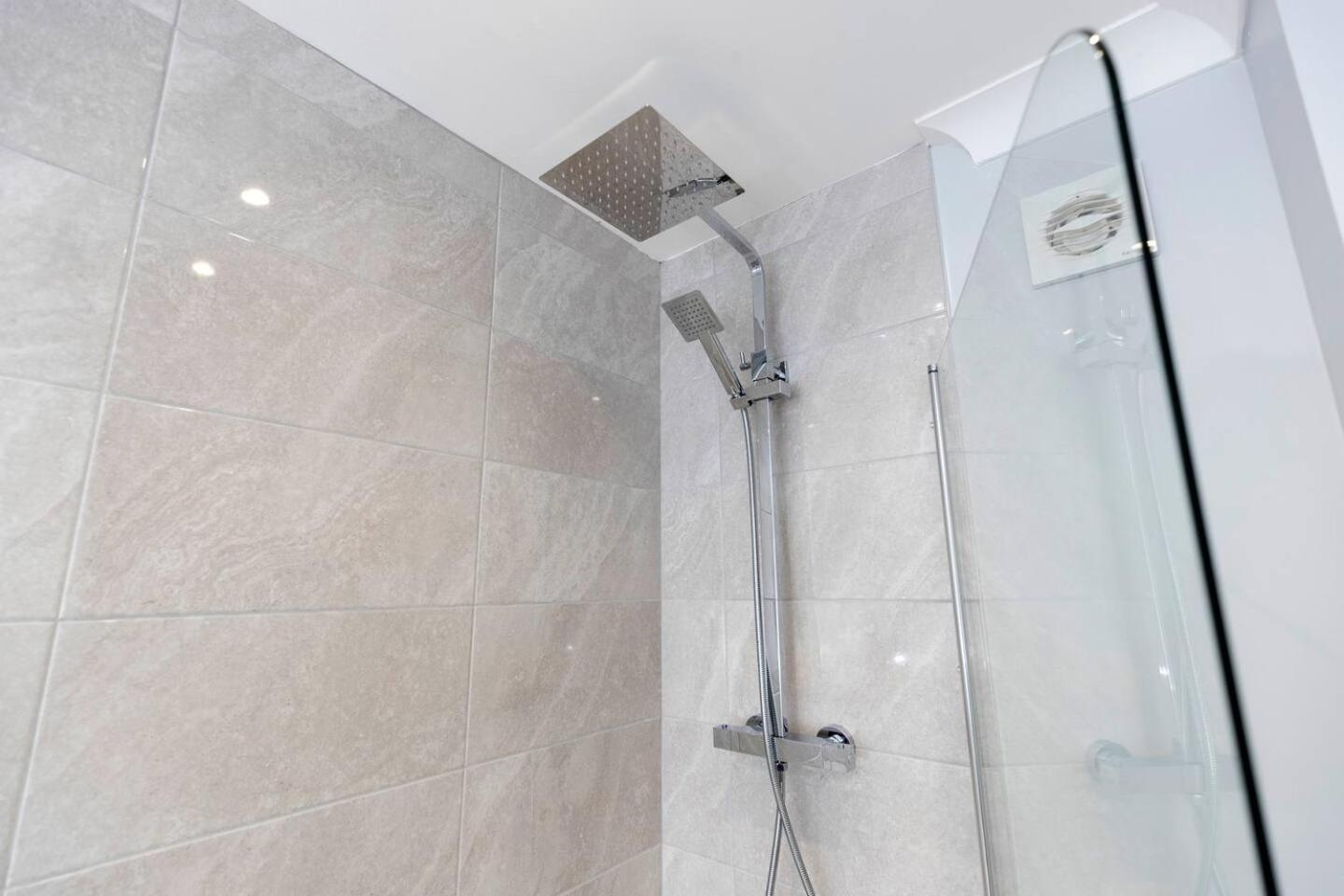 Modern 2 Bedroom Perfect For Family Friends And Workers South Shields Exterior foto
